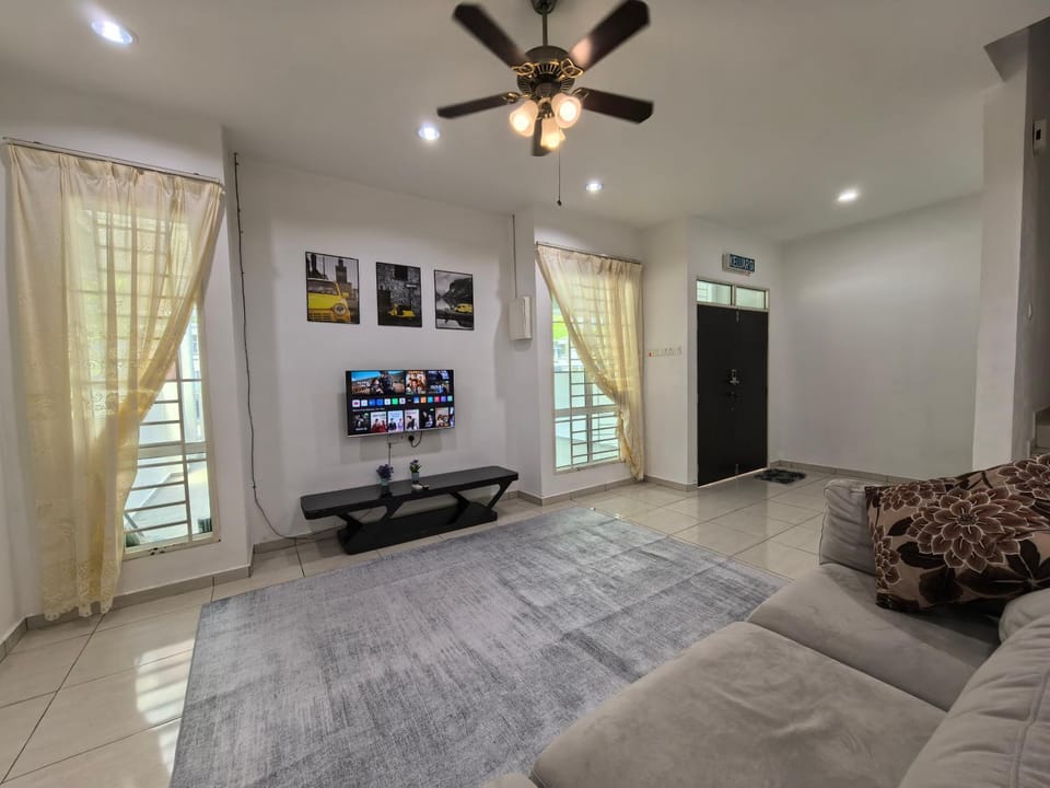 Langkawi A&A Homestay 13 Pax House in Kedah
