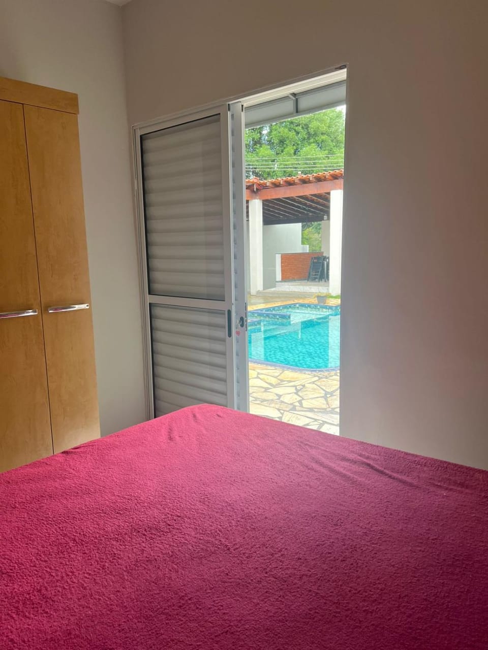 Bed, Pool view