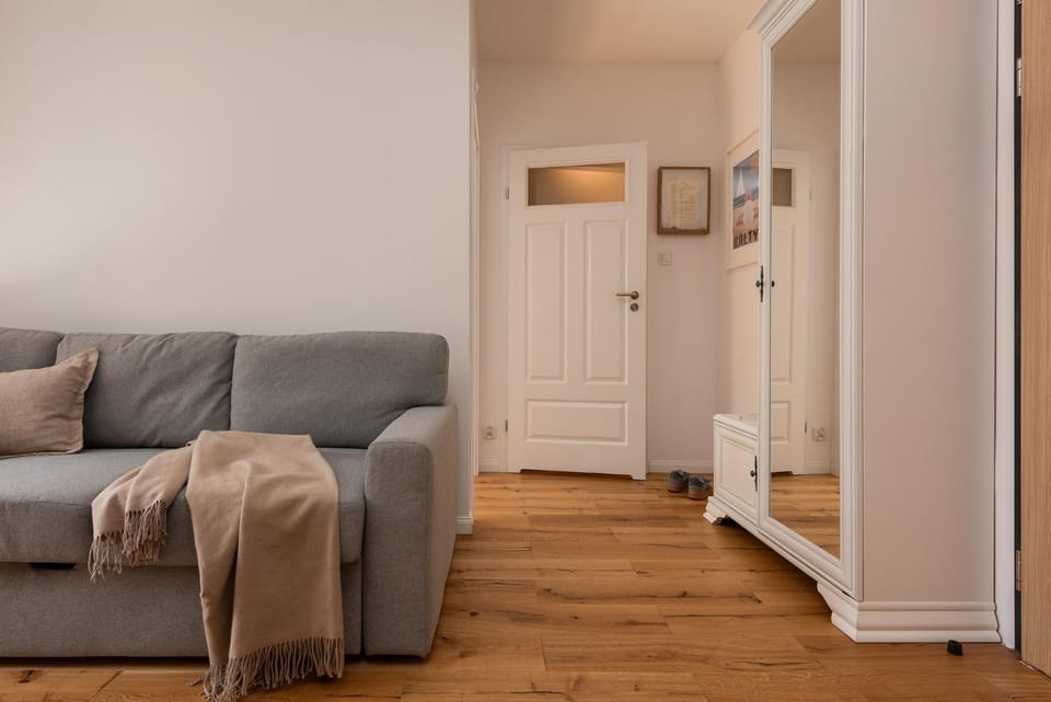 Seating area, wardrobe