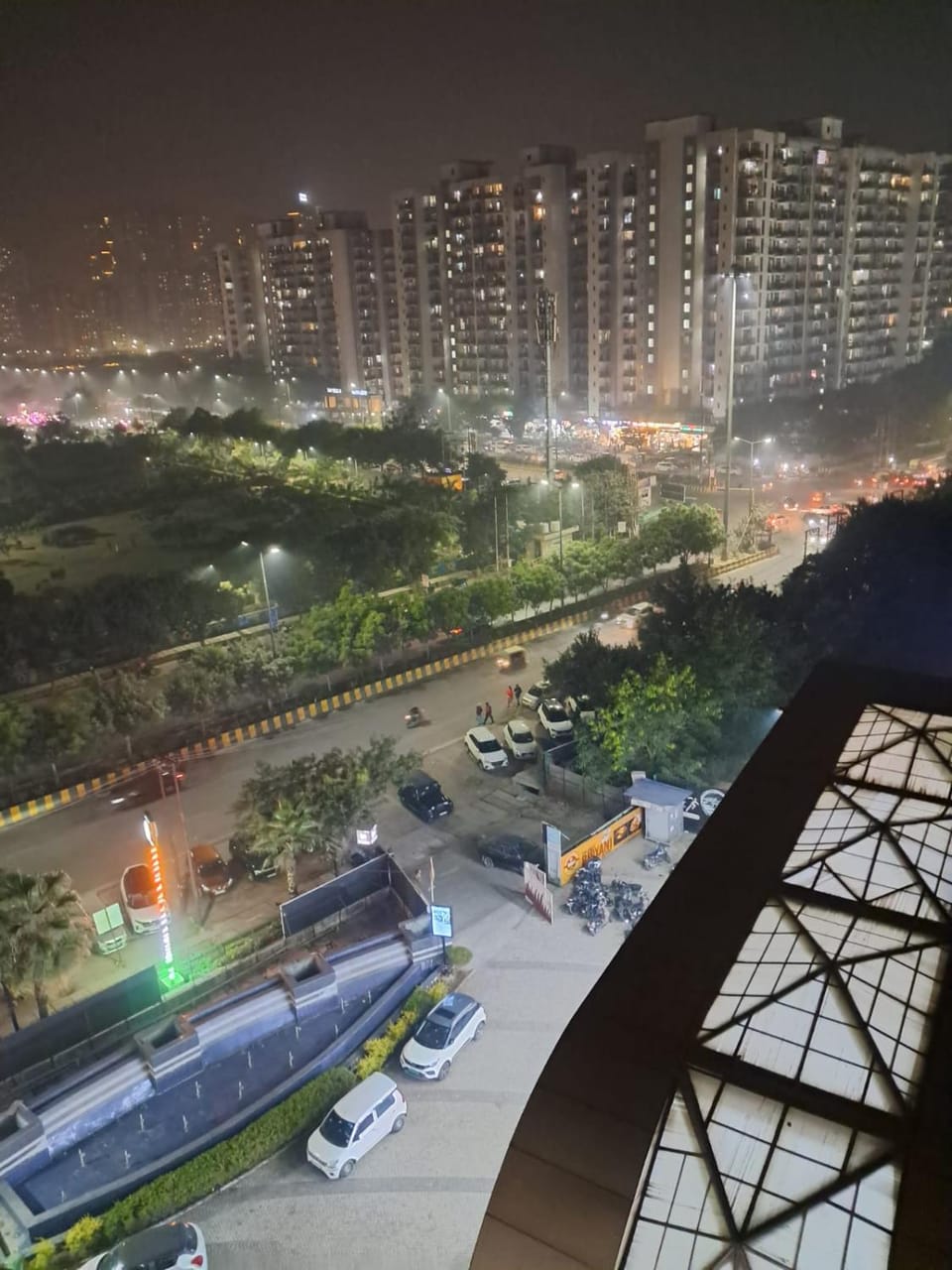 Golden palace studio Apartment in Noida