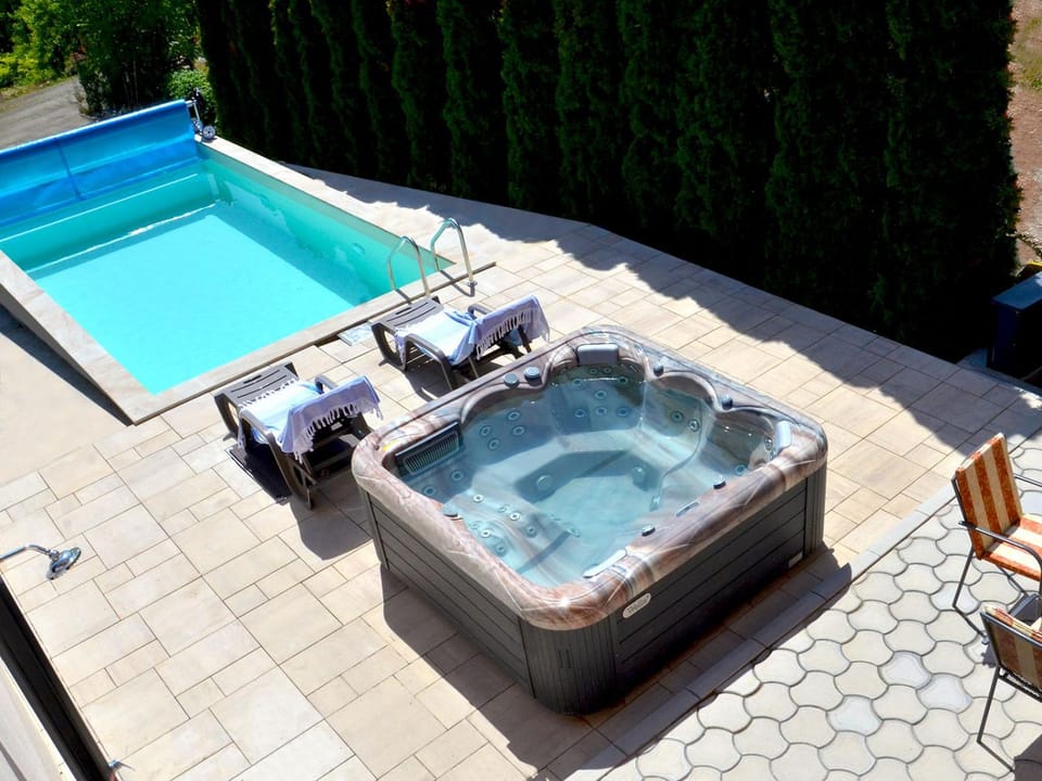 Hot Tub, Balcony/Terrace, Swimming pool