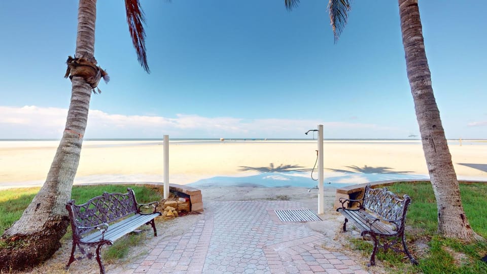 Sandarac 502B- Beachfront 3BR Condo with Pool & Views condo Apartment in Estero Island