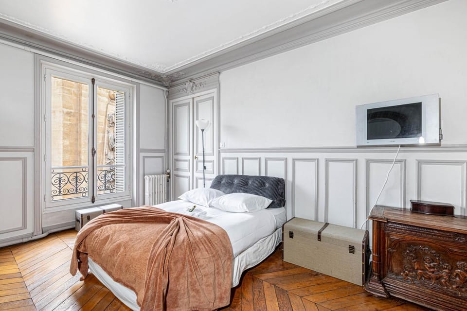 GuestReady - Charming Vintage with Iconic Views Apartment in Paris