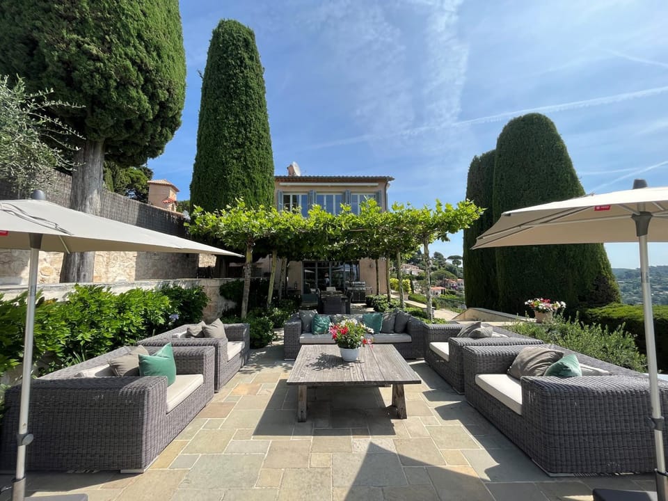 Les Moines Villa in Mouans-Sartoux