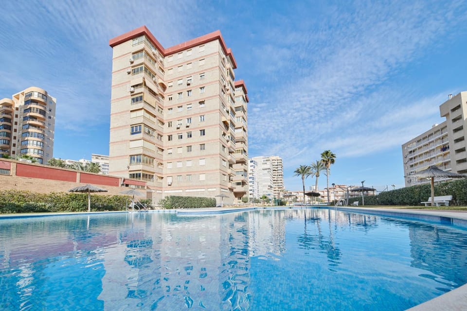 Property building, Day, Tennis court, Pool view, Swimming pool