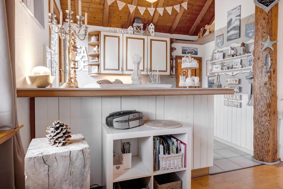 Property building, Kitchen or kitchenette, Living room