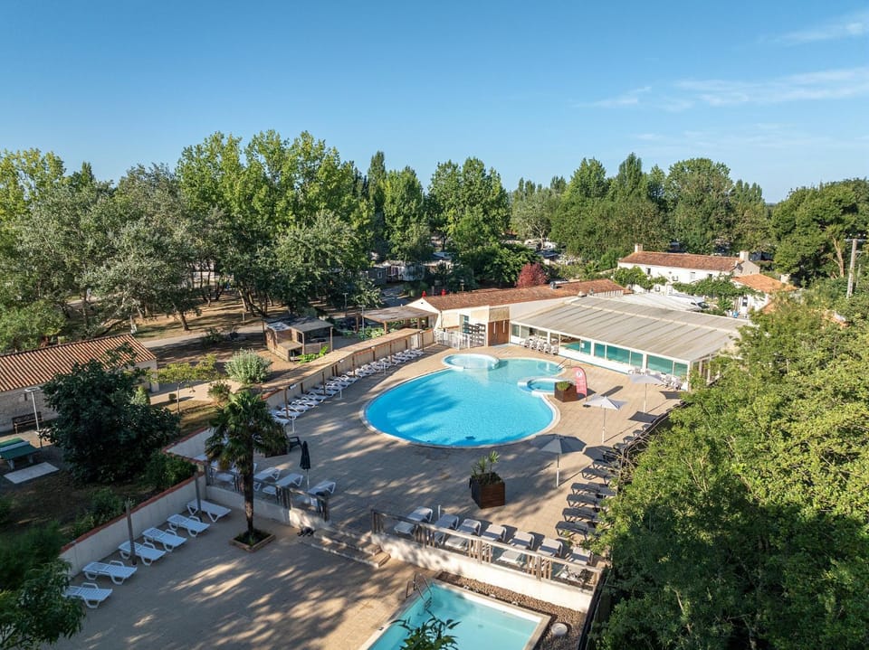 Pool view, Swimming pool