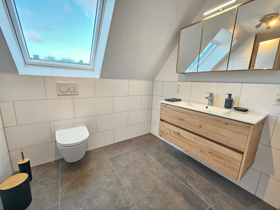 Toilet, Bathroom