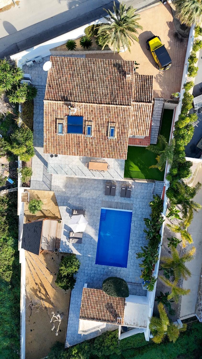 Bird's eye view, Garden