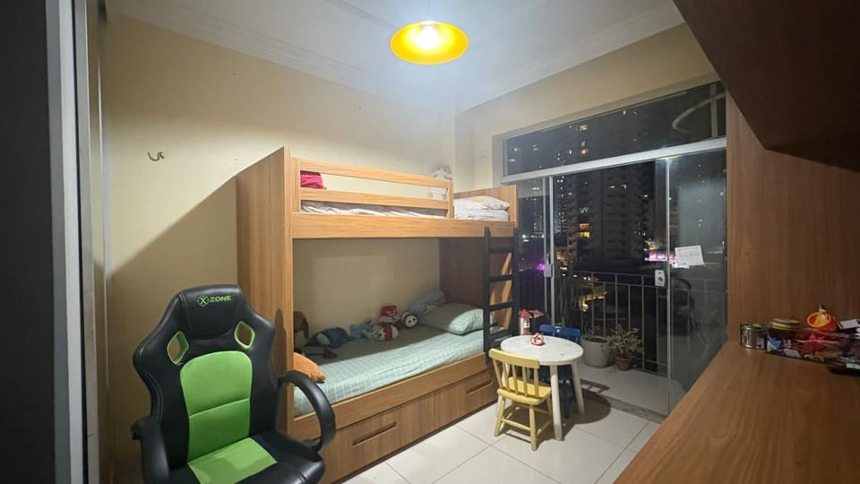 Bed, Photo of the whole room, Bedroom, group of guests