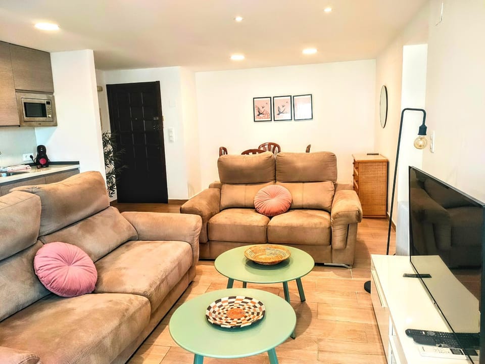 TV and multimedia, Living room, Seating area
