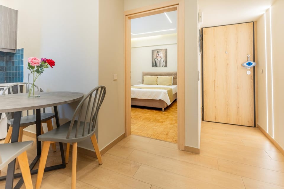 New Ventiri Family Suite 5, near Hilton, Athens Central, fully equipped Apartment in Athens