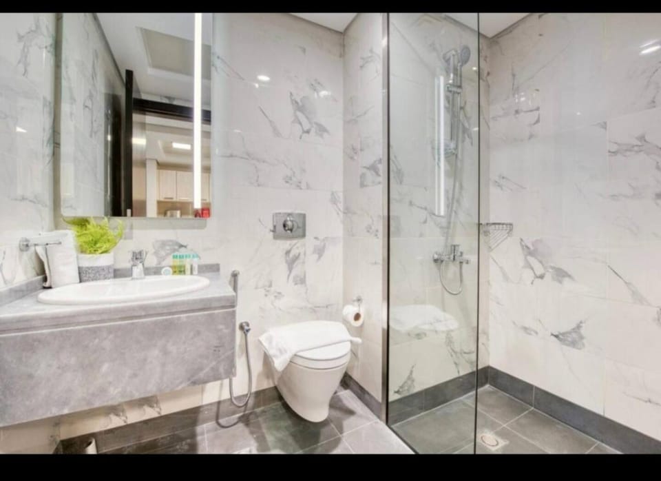 012 - Dubai South Apartment in Dubai