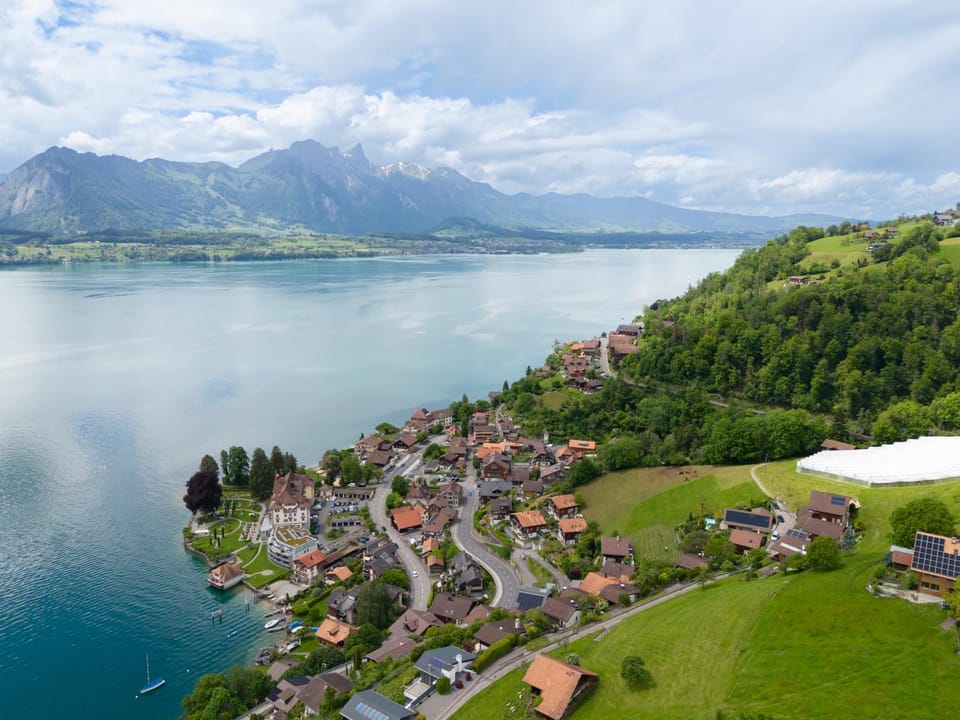 Spring, Day, Neighbourhood, Natural landscape, Lake view, Mountain view