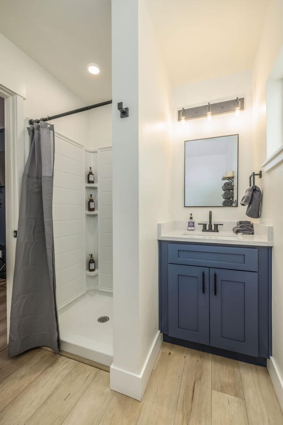 Pet Friendly Studio Steps from Food Truck Pavilion Inn in Coeur dAlene