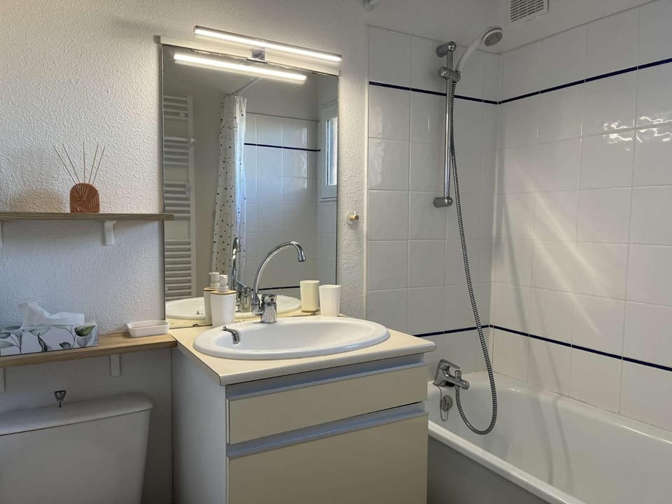 Appart 3 pièces 6 couchages PORT LEUCATE NATURISME PL010-828 Apartment in Leucate
