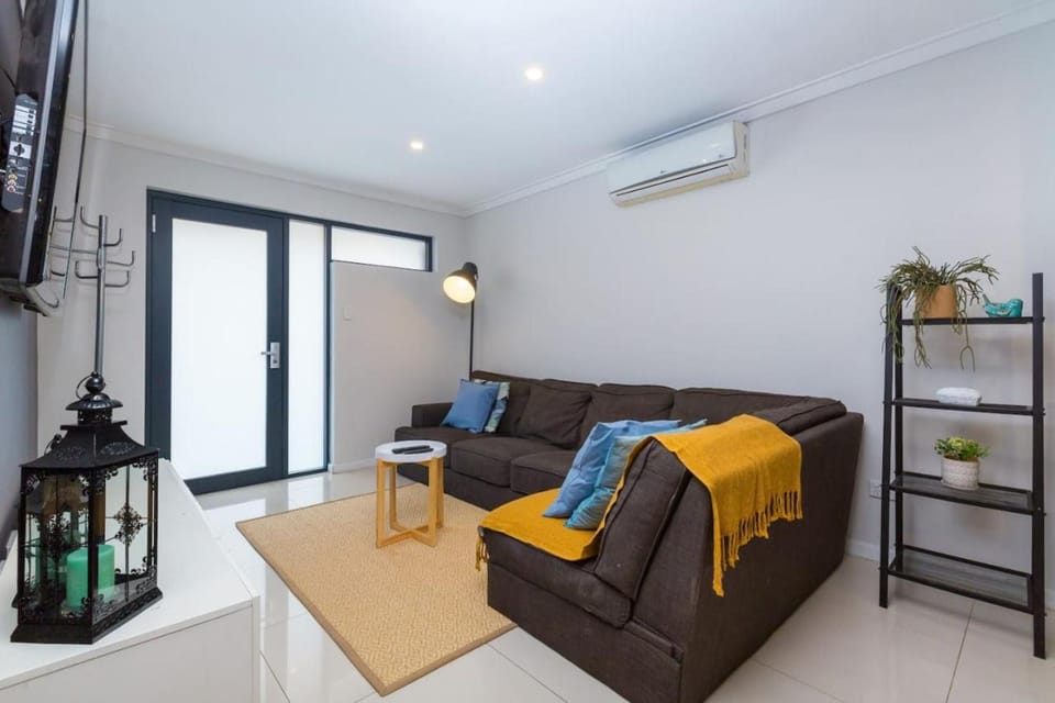 The perfect family escape modern huge backyard House in Perth