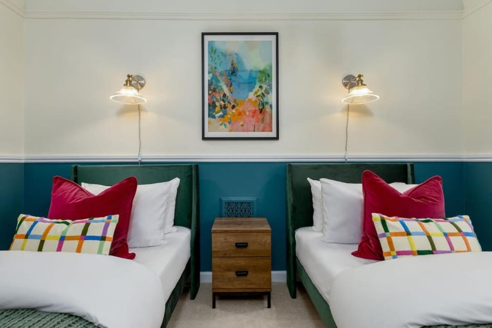 Charming and Cosy Getaway House in Stirling