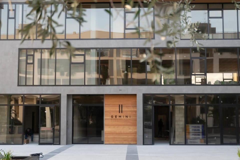Property building, Facade/entrance, Day