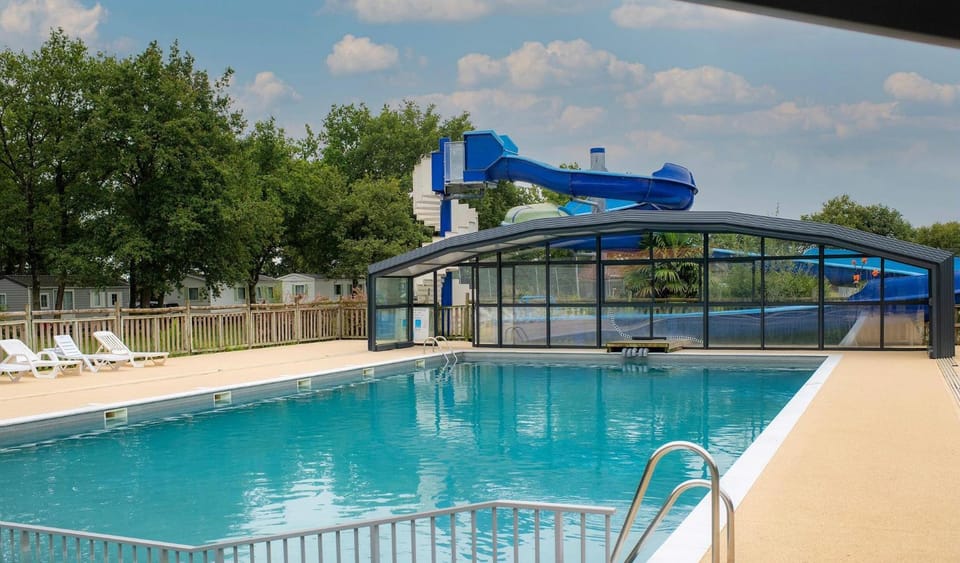 Aqua park, Swimming pool