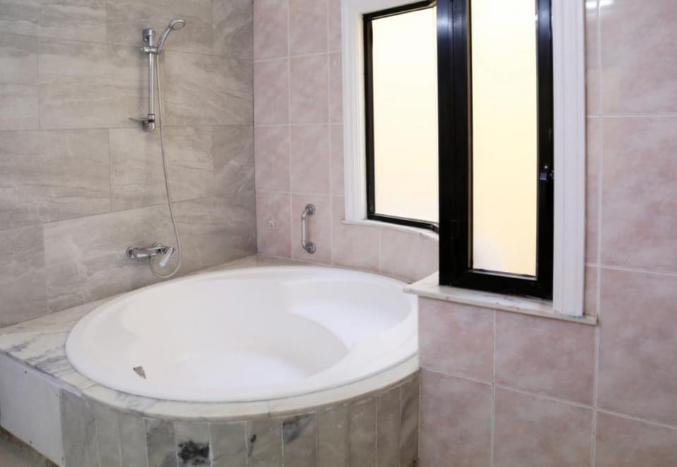 Shower, Bathroom, Bath
