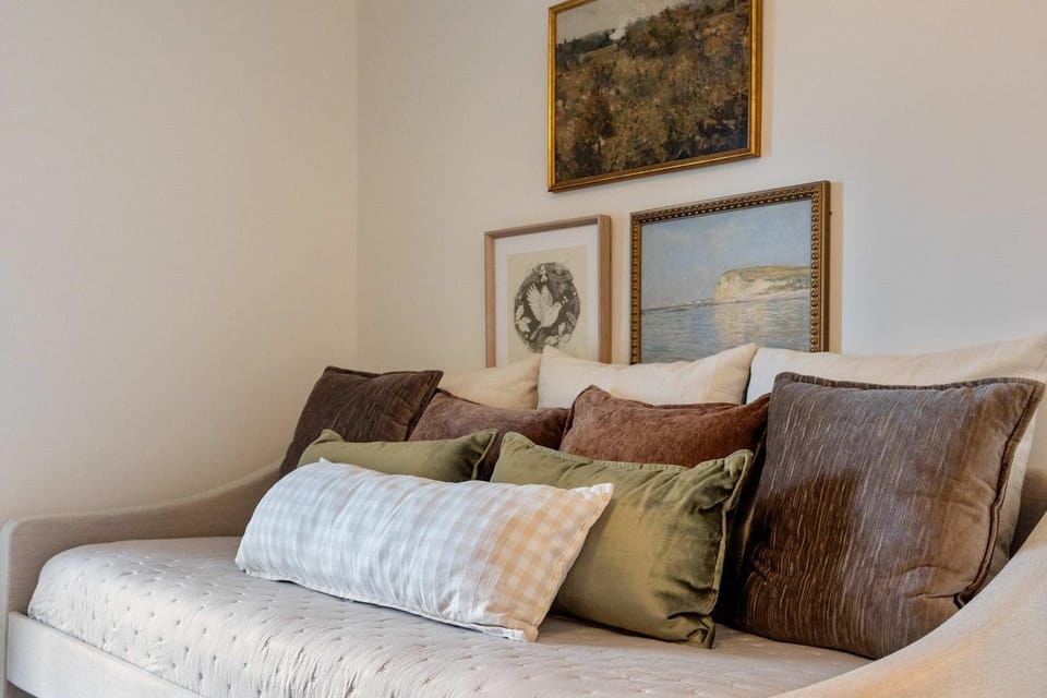 Historic Riverview Inn Suite Ten Bed and Breakfast in Chattanooga