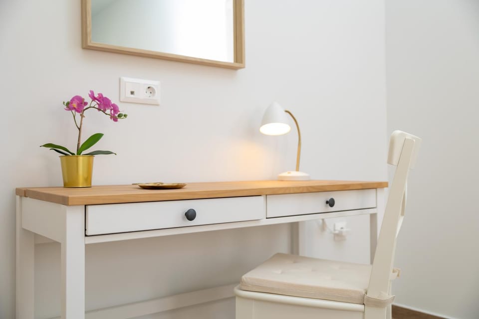 A Lux, Athens center, Syntagma! Work or Play Apartment in Plaka