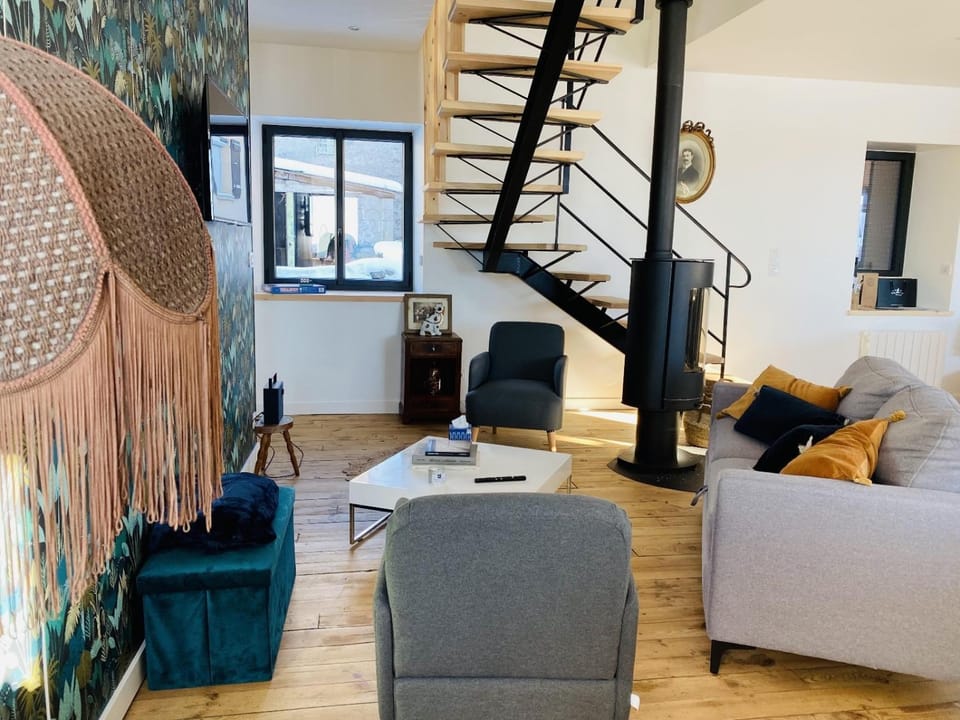 Communal lounge/ TV room, Living room