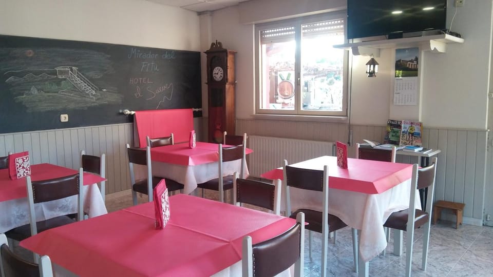 Lounge or bar