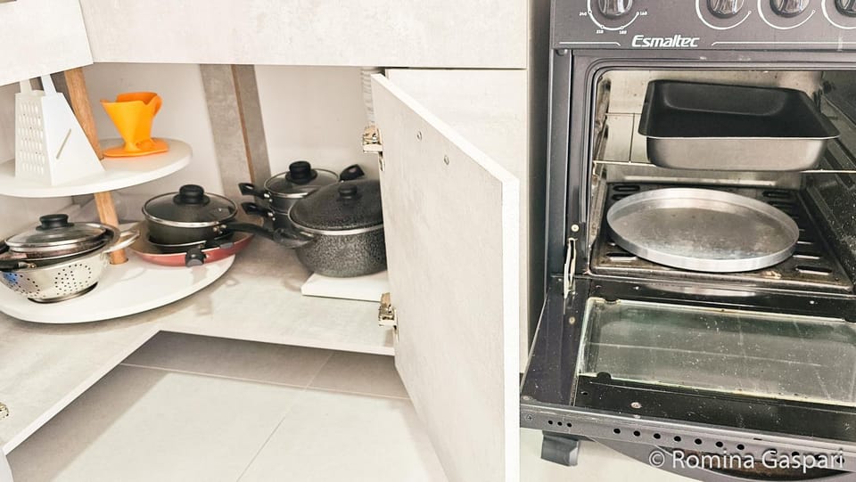 oven, kitchen