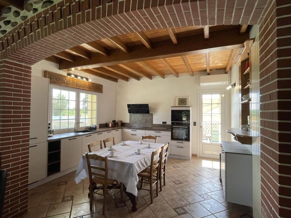 Ironda House in Nouvelle-Aquitaine