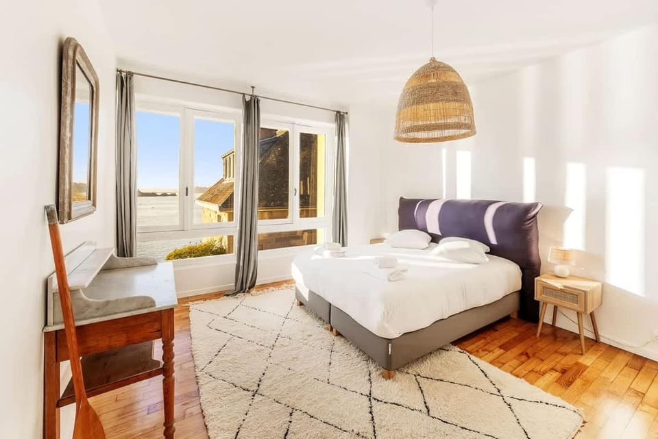 Bed, Natural landscape, View (from property/room), Balcony/Terrace, Photo of the whole room, Bedroom