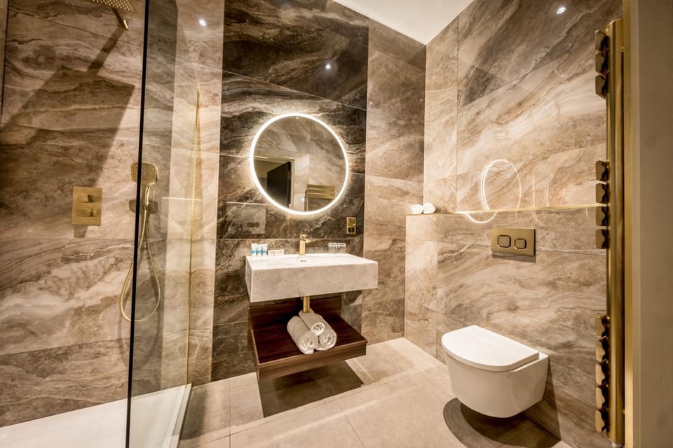 Shower, Toilet, Bathroom