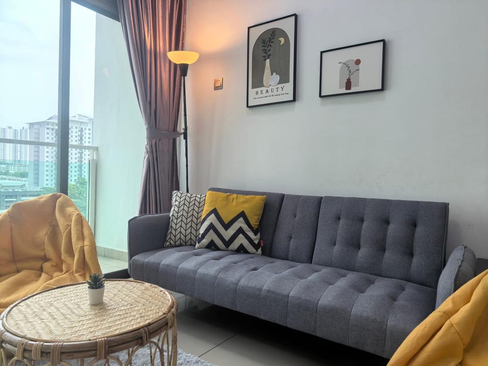 -Lake View- Mount Austin IKEA Toppen 10 mins - A108 Apartment in Johor Bahru