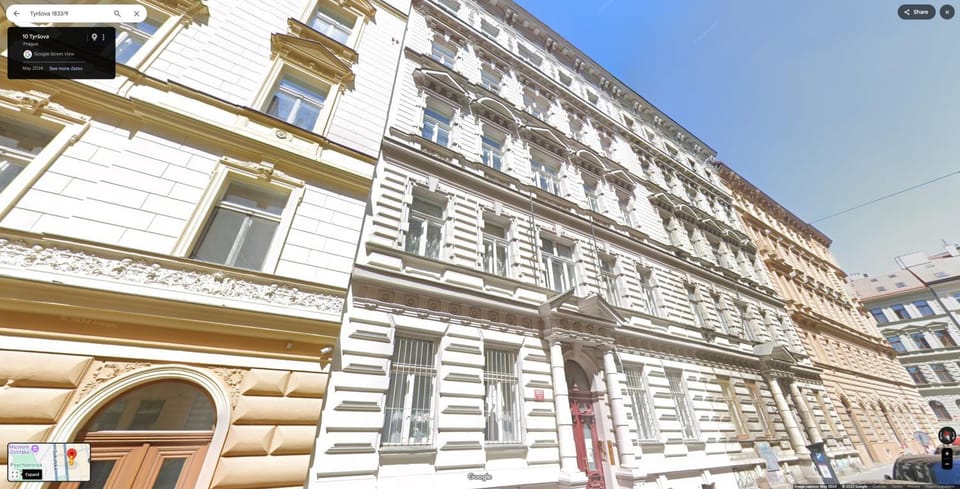 Property building, Day, City view, Location