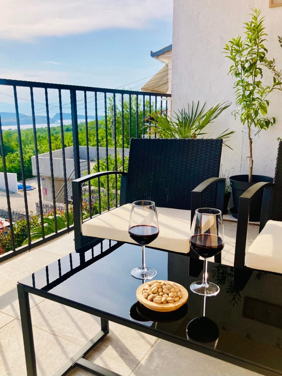 Natural landscape, View (from property/room), Balcony/Terrace, Seating area