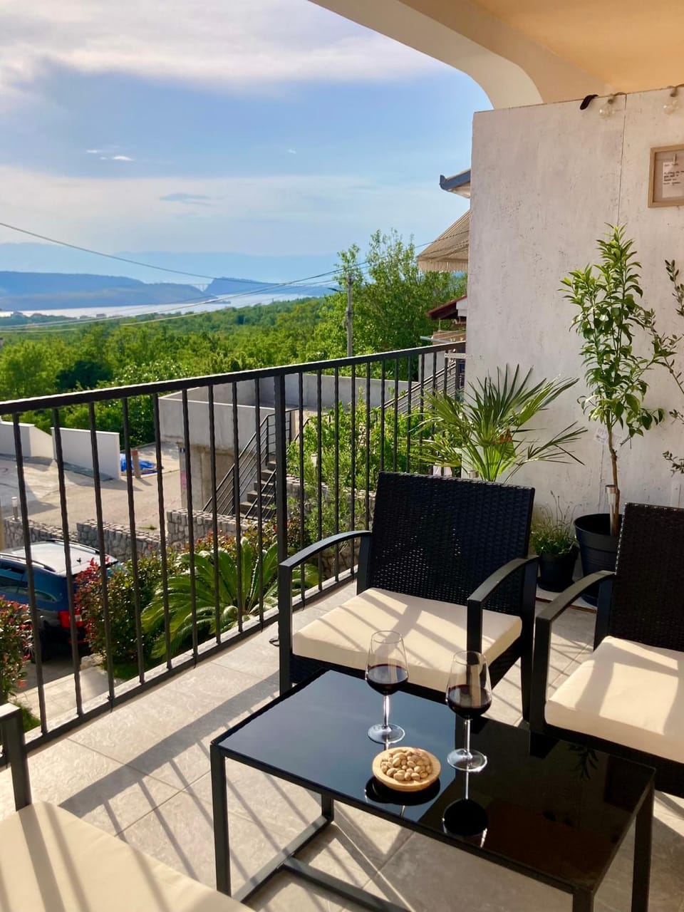 View (from property/room), Balcony/Terrace, Seating area