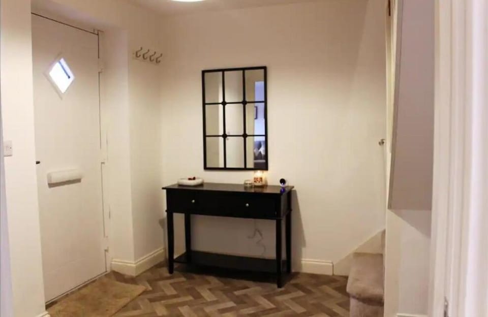 Churchwood Modern 3 bed Fantastic Location & Long stays Apartment in Grimsby