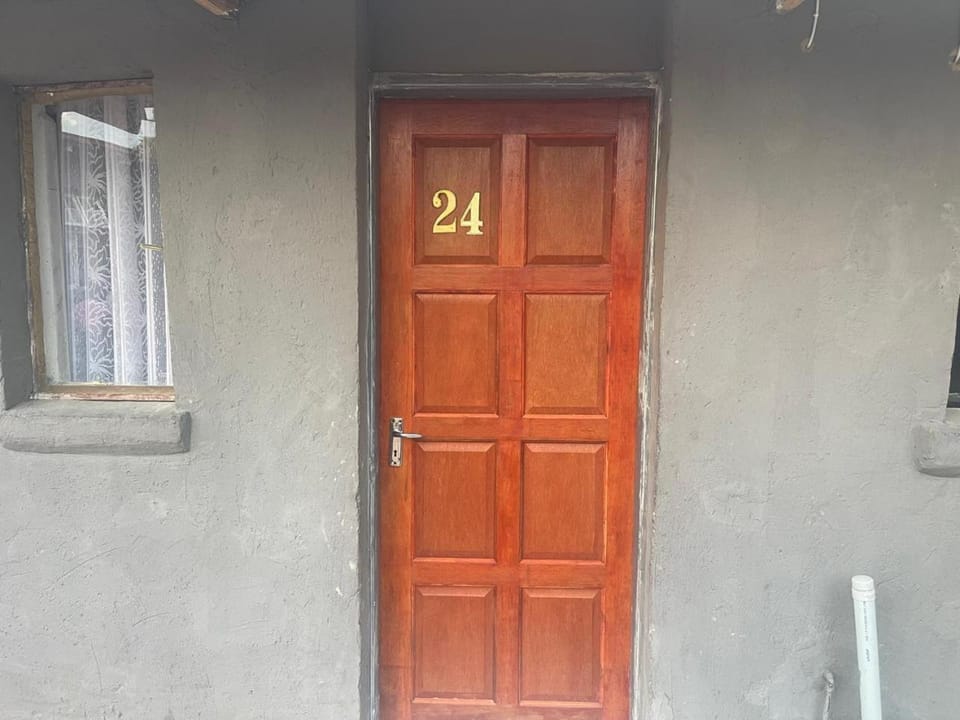 Cardinal Guest House Bed and Breakfast in Pretoria