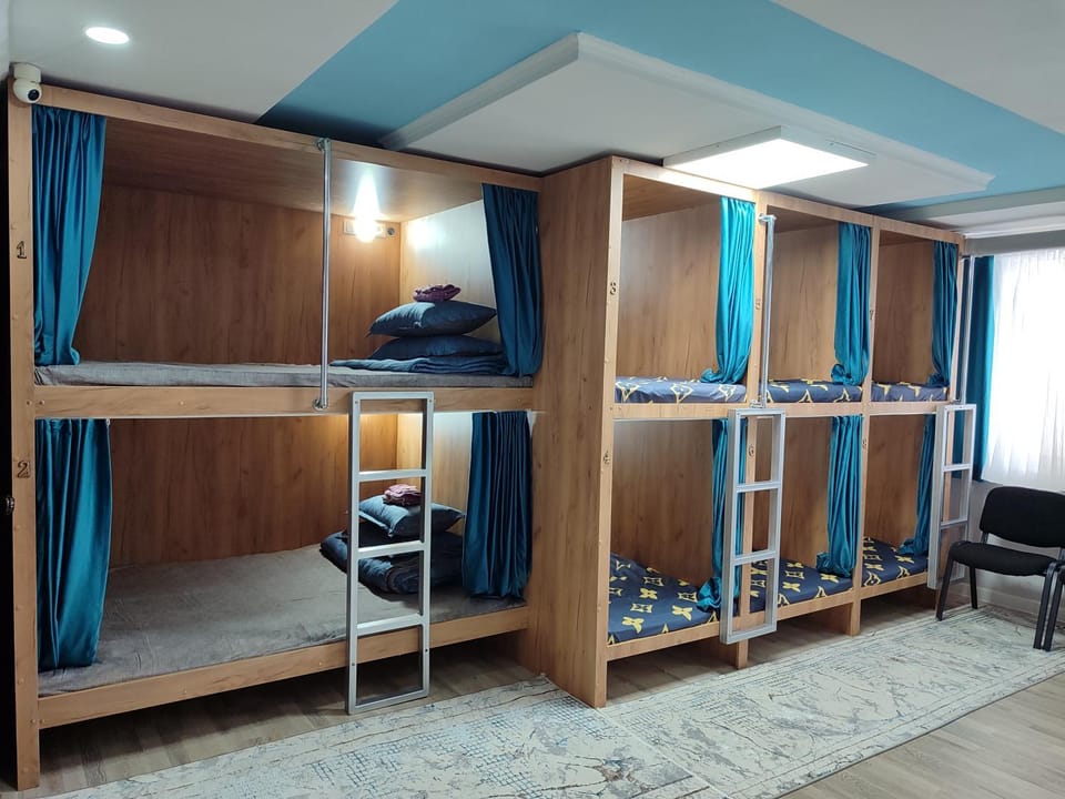 Bed, Photo of the whole room, Bedroom, bunk bed