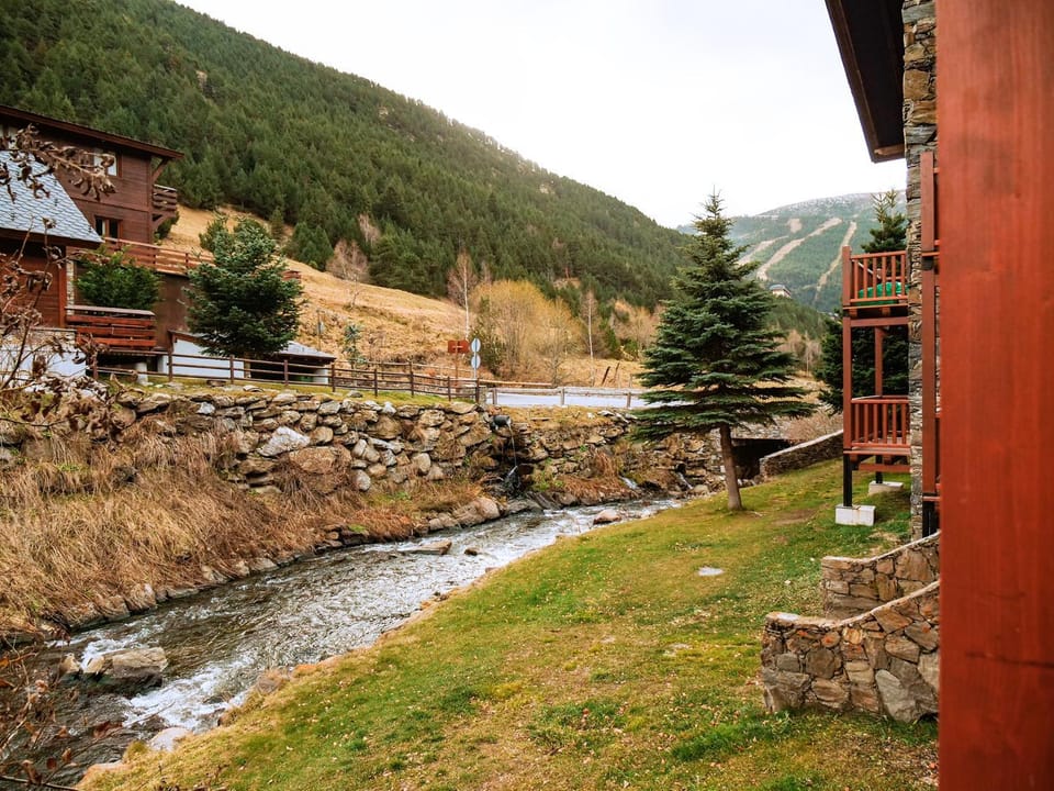 Property building, Natural landscape
