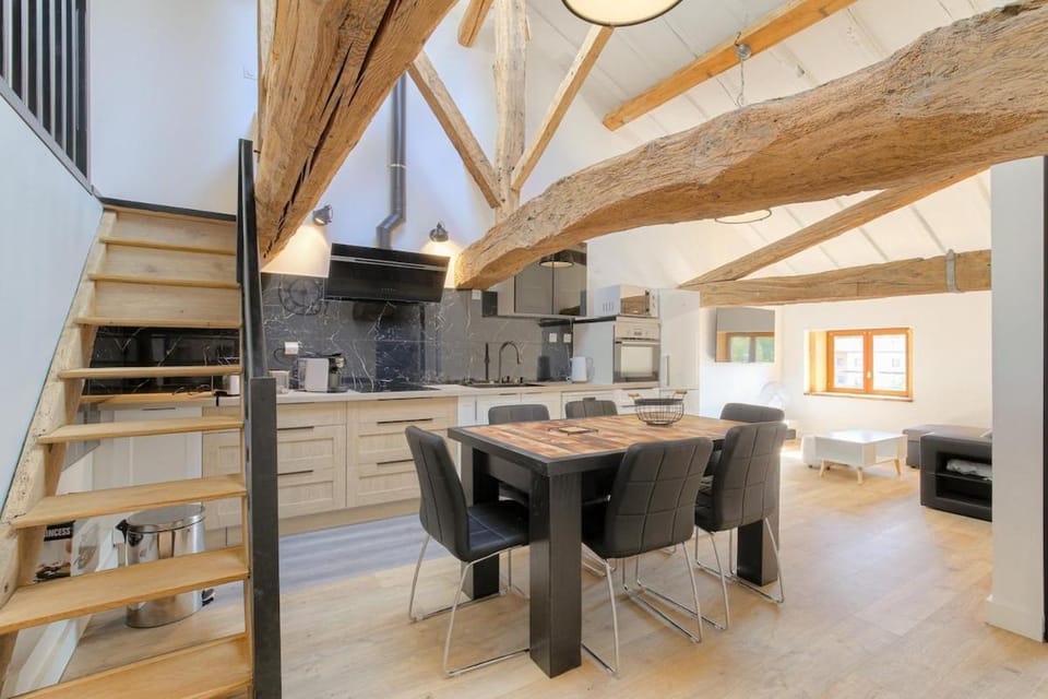 Kitchen or kitchenette, Living room, Dining area