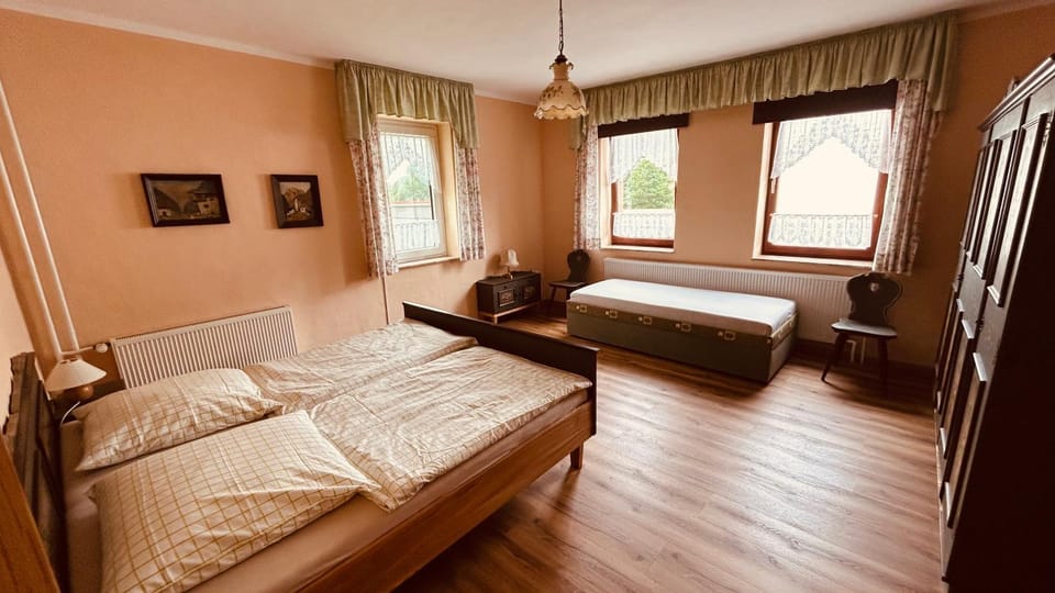Photo of the whole room, Bedroom