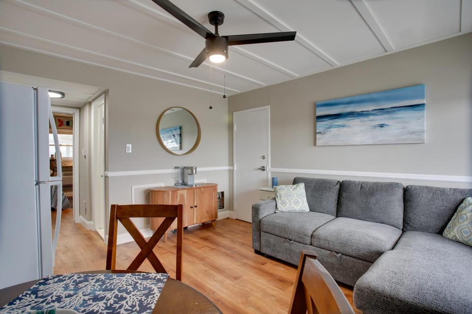 Beachfront Condo in Wildwood Crest w/ Pool Access! House in Wildwood Crest