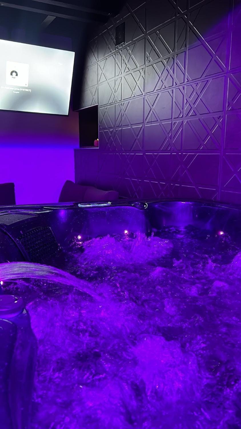 Hot Tub
