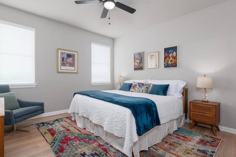 Blanco Lodge at Little Ranches 5 min to Square House in Wimberley