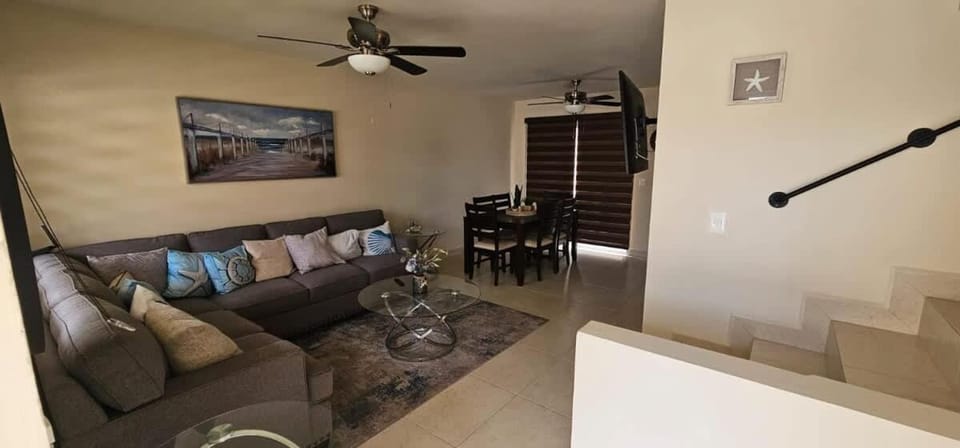 Brisas Del Mar Villa 3 BR 2 BA with pool House in Tijuana
