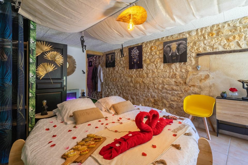 Living room, Bedroom