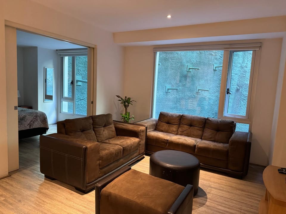 Increíble alojamiento en Santa Fe, CDMX con alberca, gym y estacionamiento Apartment in Mexico City