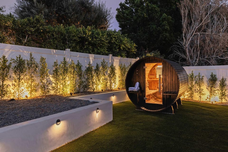 Sauna-BBQ-Golf-HeatedPool House in Palm Springs